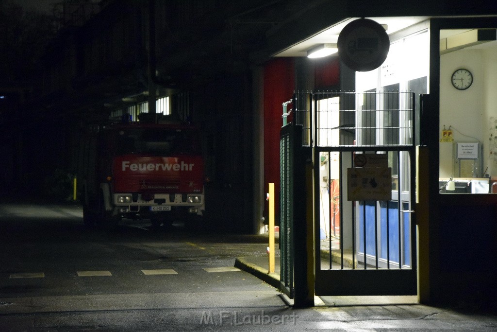 Brand Buerocontainer KHD Gelaende Koeln Deutz Deutz Muelheimerstr P25.JPG - Miklos Laubert